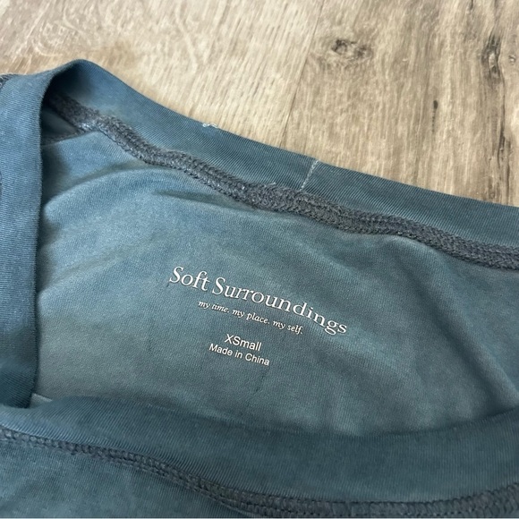 NWT Soft Surroundings Silk Sienna Top Asymmetrical Boho Flowy Acid Wash Size XS - Picture 4 of 5